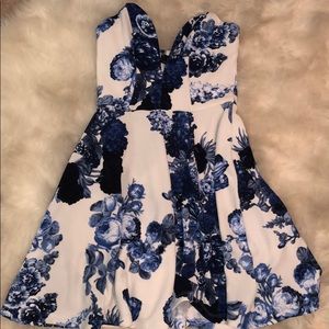 Worn once! LULUS floral dress